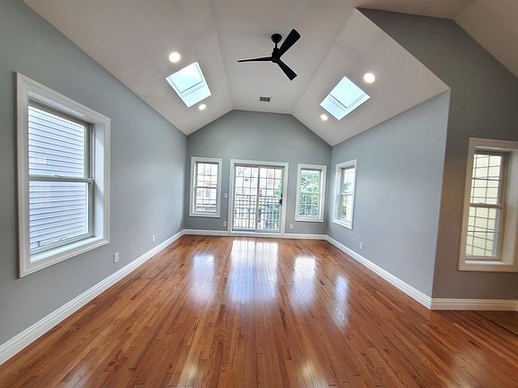 5th image of 84 Andrew St Floor 2