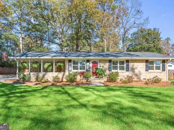 1028 Eastview Rd NE, Conyers, GA 30012