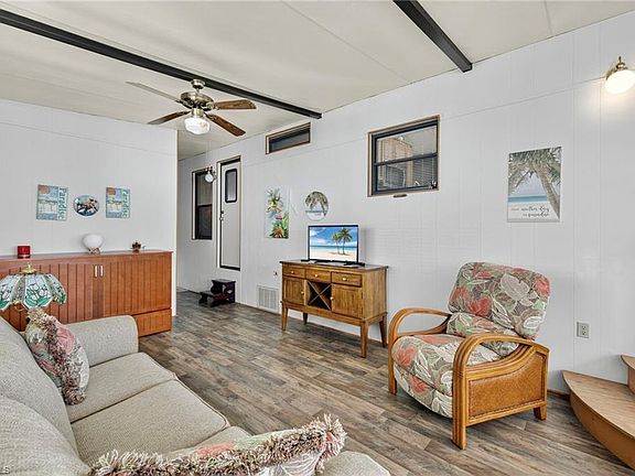 4th image of 53 La Fonda LN