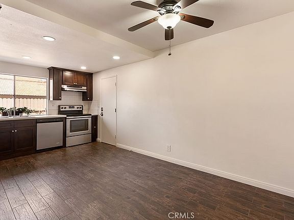 5th image of 10525 Royal Oak Way