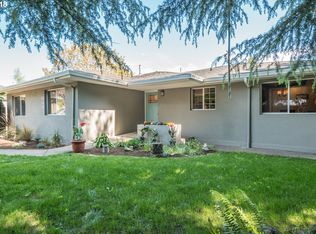 7836 SW Terwilliger Blvd, Portland, OR 97219