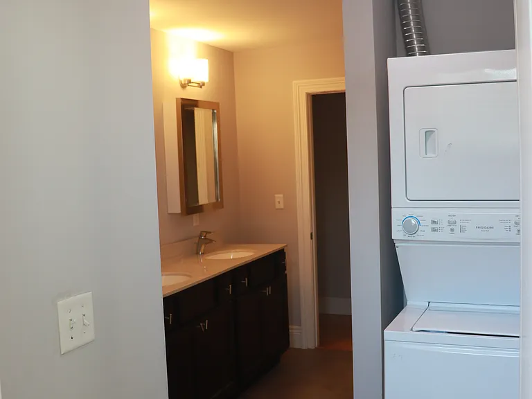 3755 Lindell Blvd #2A — Photo 11