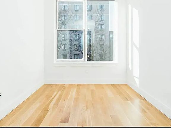 4th image of 21 Fayette St #3L