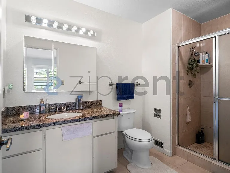 1904 Pomar Way — Photo 20