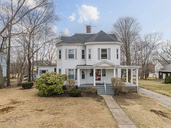 19 Spruce St, Braintree, MA 02184