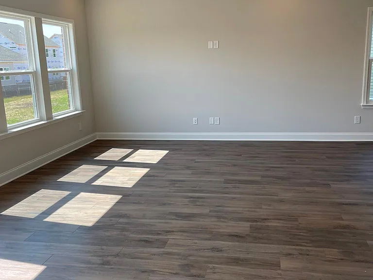 3718 Elene Way — Photo 7