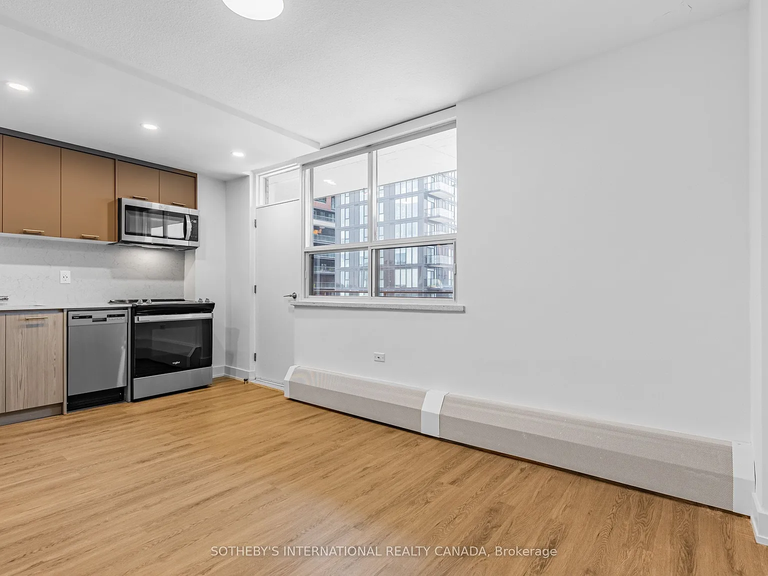 Studio, $1,995 — Photo 1
