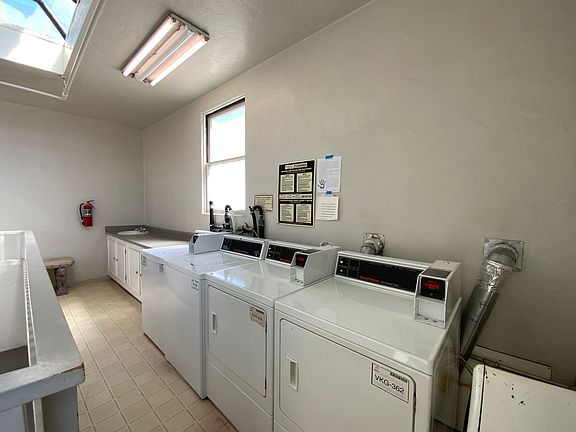 3rd image of 611 E 20th St #104