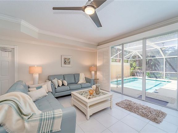 5th image of 7888 Farina Ct