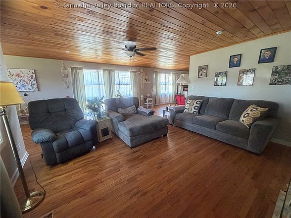 2nd image of 26 Justice Addition Ct