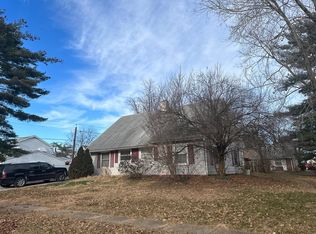 20 Bartlett Ln, Willingboro, NJ 08046