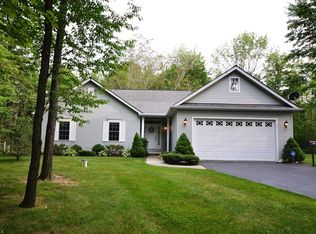 12279 Butternut Rd, Newbury, OH 44065