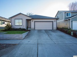 1933 Lyon St SE, Albany, OR 97322