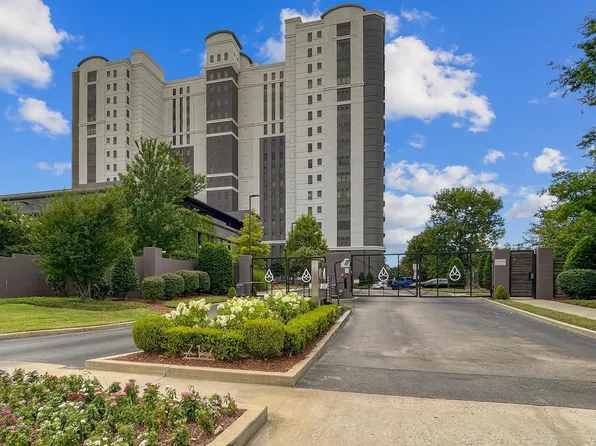 717 Riverside Dr #410, Memphis, TN 38103