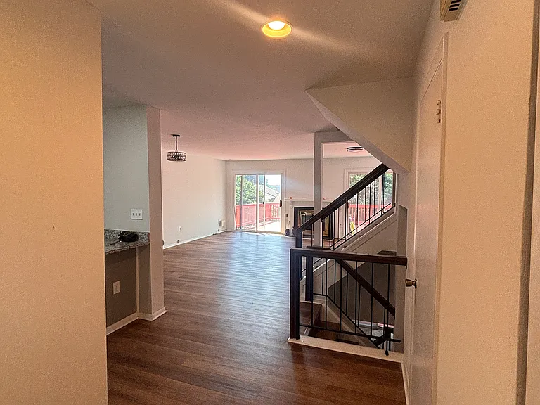 18529 Eagles Roost Dr — Photo 83