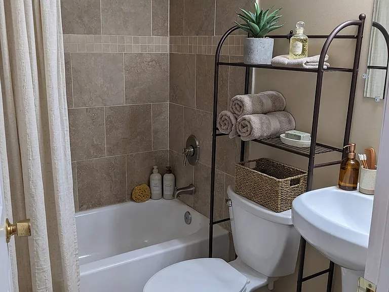 basement full bathroom