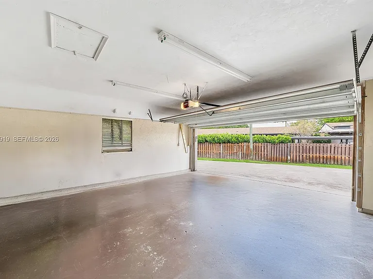 4920 SW 170th Ave — Photo 21
