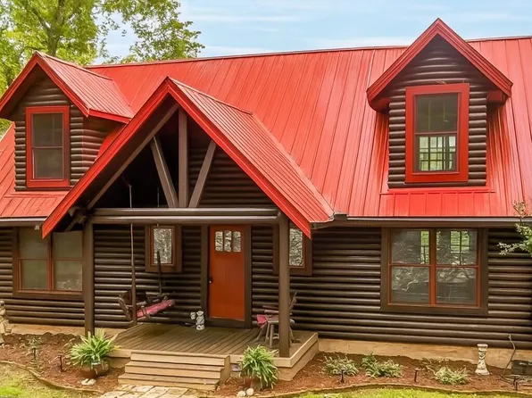 706 E Muskogee Dr, Mooresburg, TN 37811