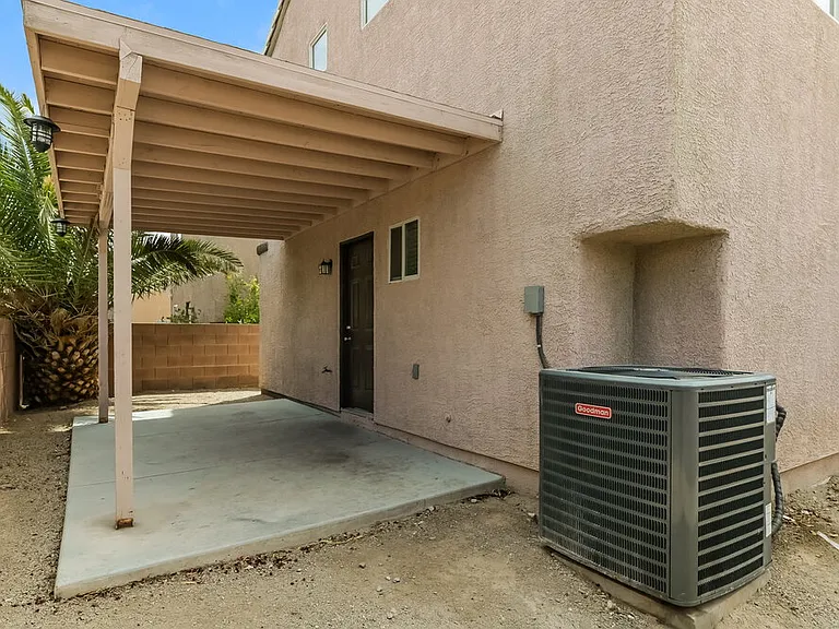 6002 Aripeka St — Photo 17
