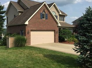 846 Elm Dr, Houston, PA 15342