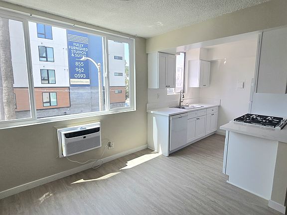#205 - ALL NEW KITCHEN & BATHROOM! $1925 with Rent Special: Half-off One Month's Rent!