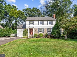215 Oak Ave, Haddonfield, NJ 08033