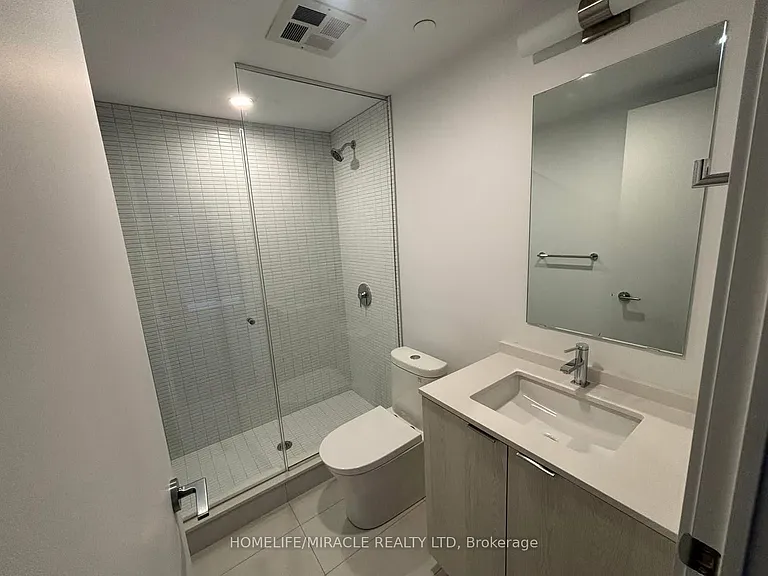 1 Jarvis St #618 — Photo 8