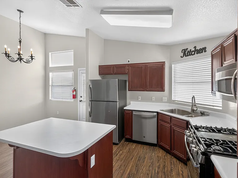 5438 Olympic Spirit Ln — Photo 5
