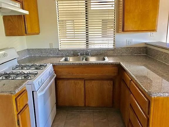 3rd image of 5000 Echo St APT 18