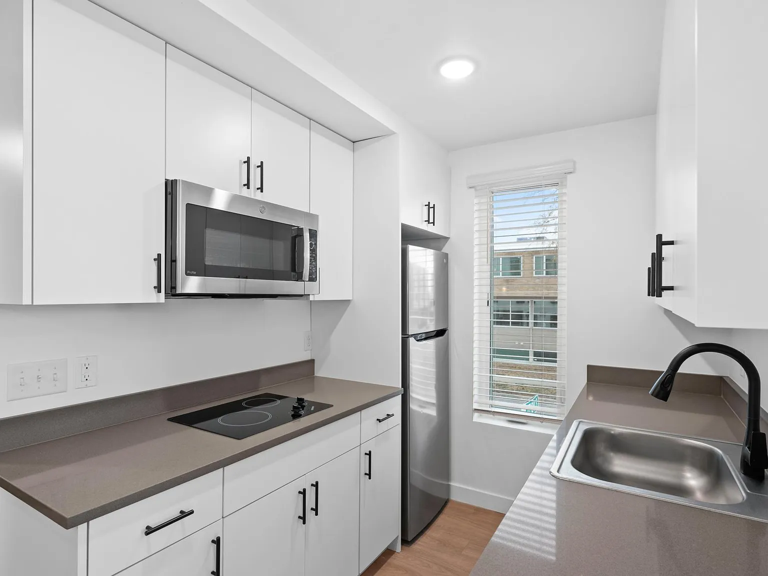 Studio, 238 sqft, $700 — Photo 2