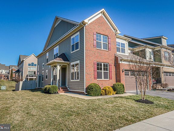 4th image of 44260 Mimosa Grove Sq