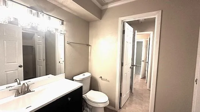 2750 Parkchester Dr #2 — Photo 6
