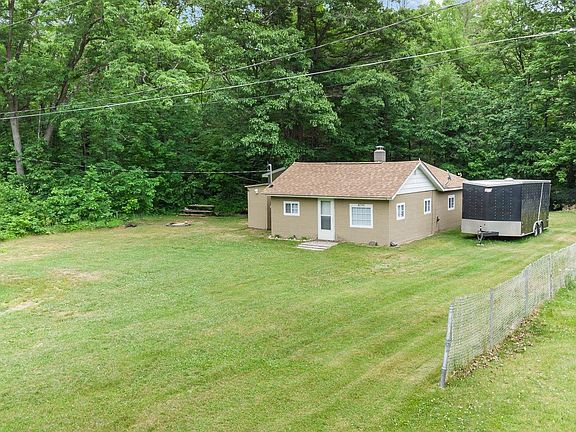 3rd image of 4790 Goodar Rd
