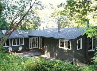 346 Wayside Rd, Portola Valley, CA 94028