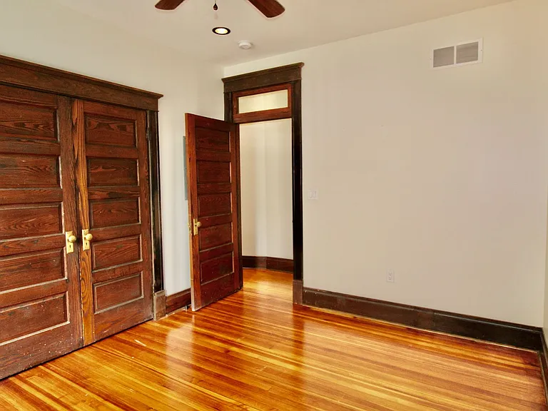 223 Pine St — Photo 34