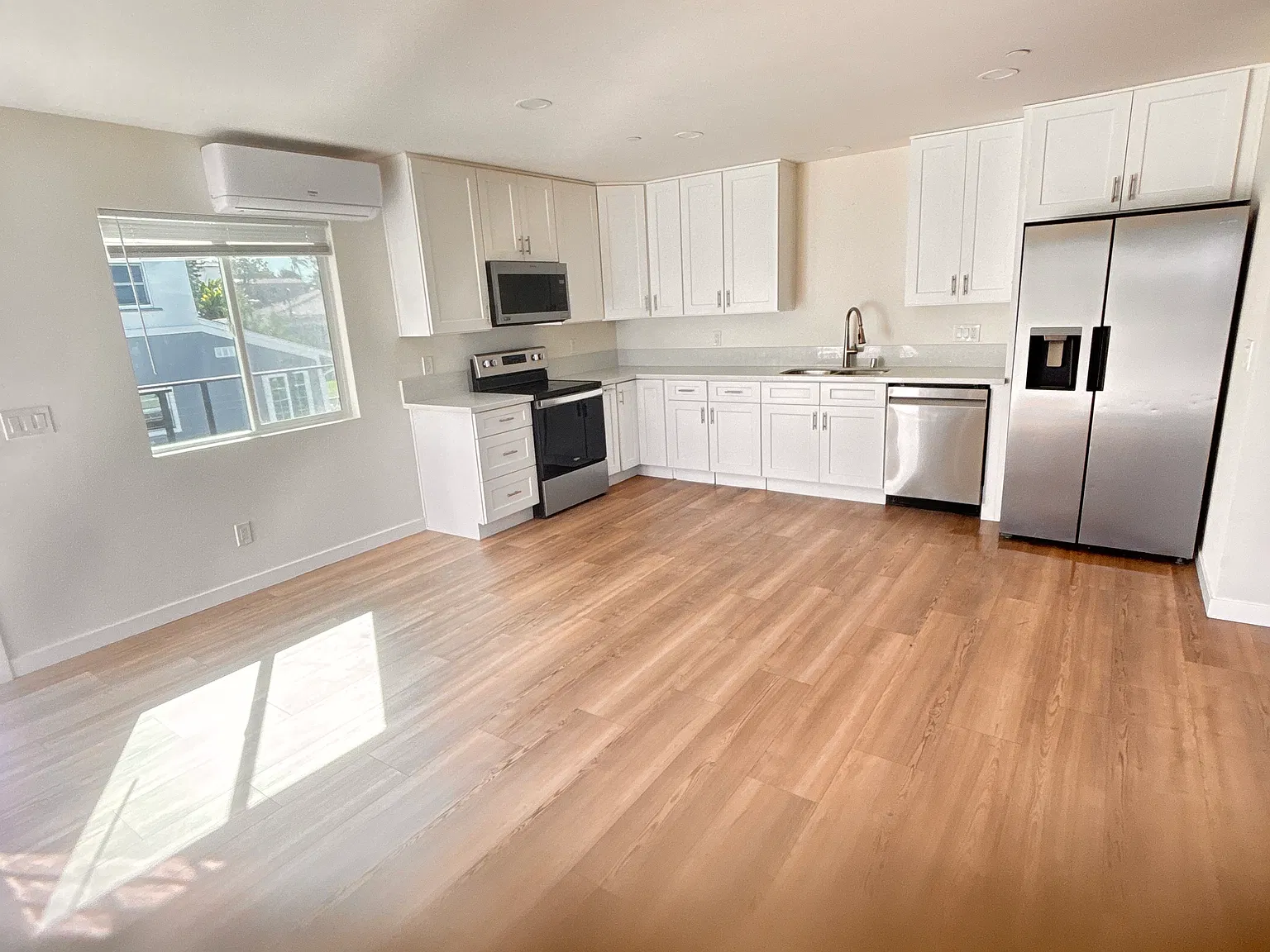 2 bed, 1.5 bath, 750 sqft, $2,795 — Photo 4