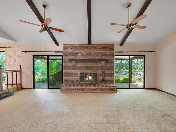 5th image of 3201 Storrington Dr