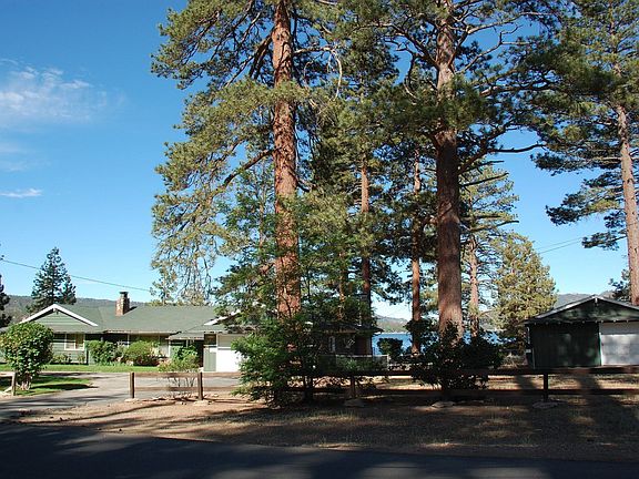 2nd image of 220 Eagle Dr