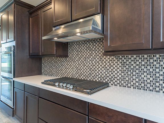 5th image of 906 W KAIBAB Place