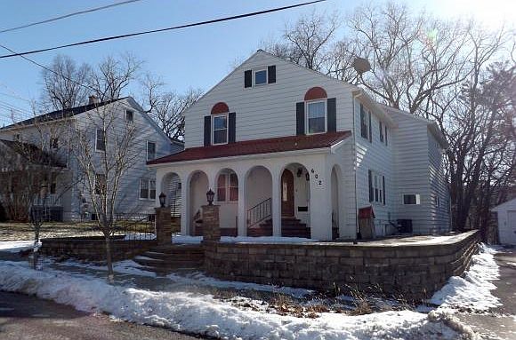 1st image of 602 Marcella St