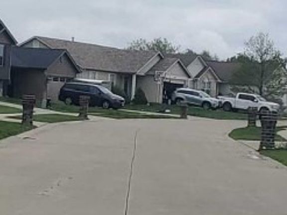 Exterior Neighborhood (street photo)