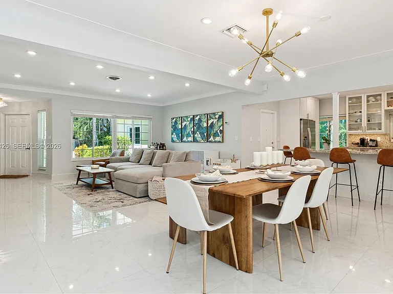 7511 Miami View Dr — Photo 18