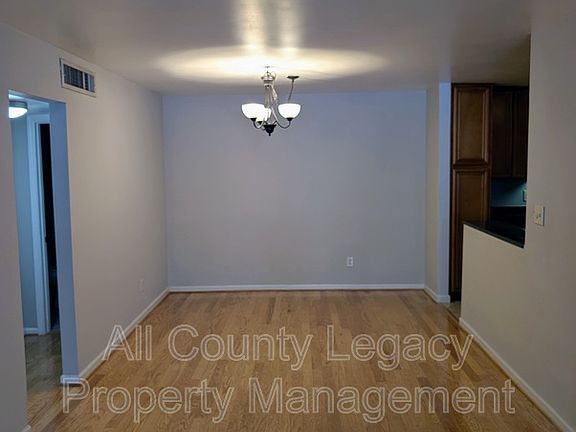 3rd image of 1468 Briarwood Rd #509