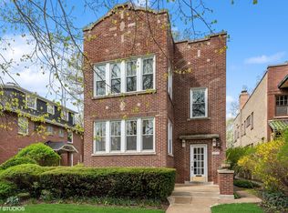 2752 Eastwood Ave, Evanston, IL