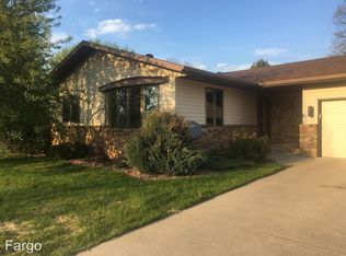 3326 21st St S, Fargo, ND 58104