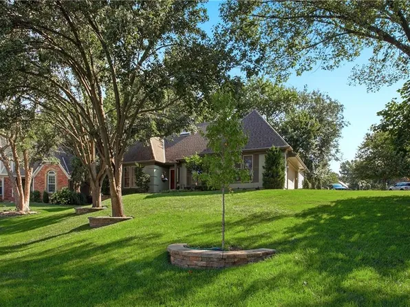 18502 W 114th St, Olathe, KS 66061