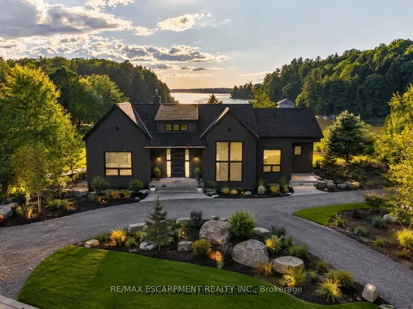 1641 Brackenrig Rd, Muskoka Lakes, ON P0B 1J0