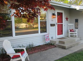 755 Martha Ln, Flora, IL 62839