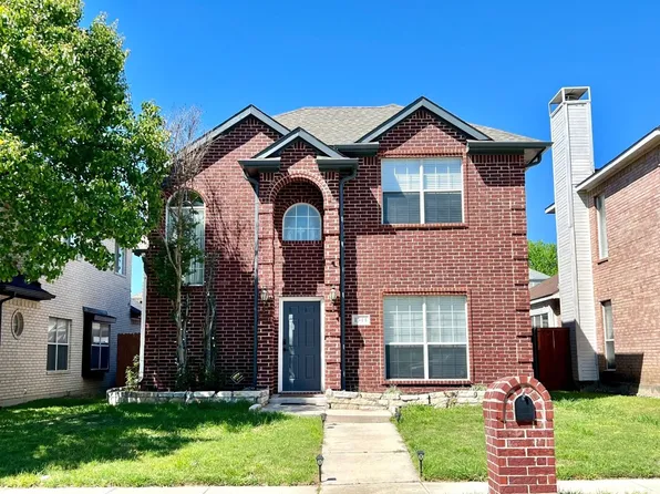 1344 W Branch Hollow Dr, Carrollton, TX 75007