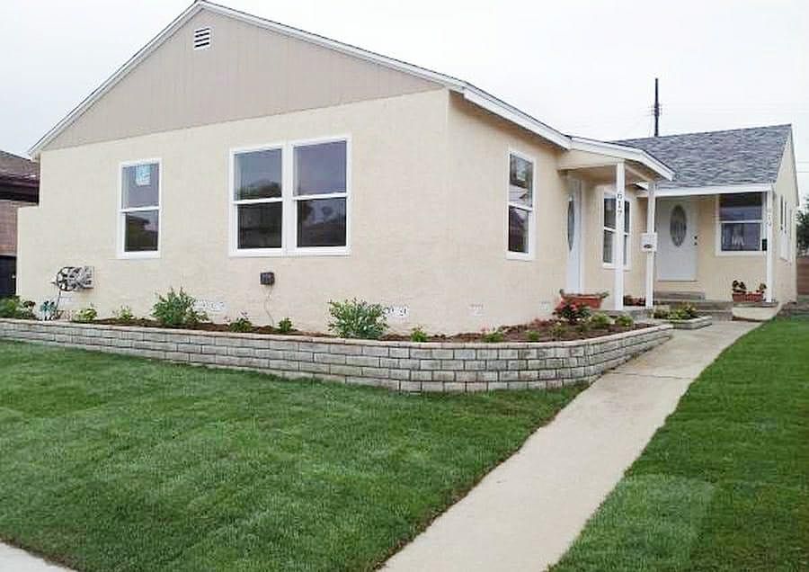 1st image of 619 Acacia Ave